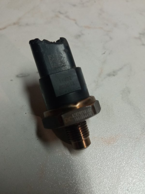 Датчик давления топлива, 1500 рублей, Пуговичино