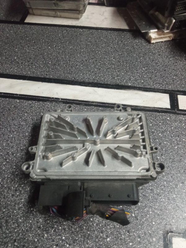 Блок управления двигателем, 2000 рублей, Пуговичино