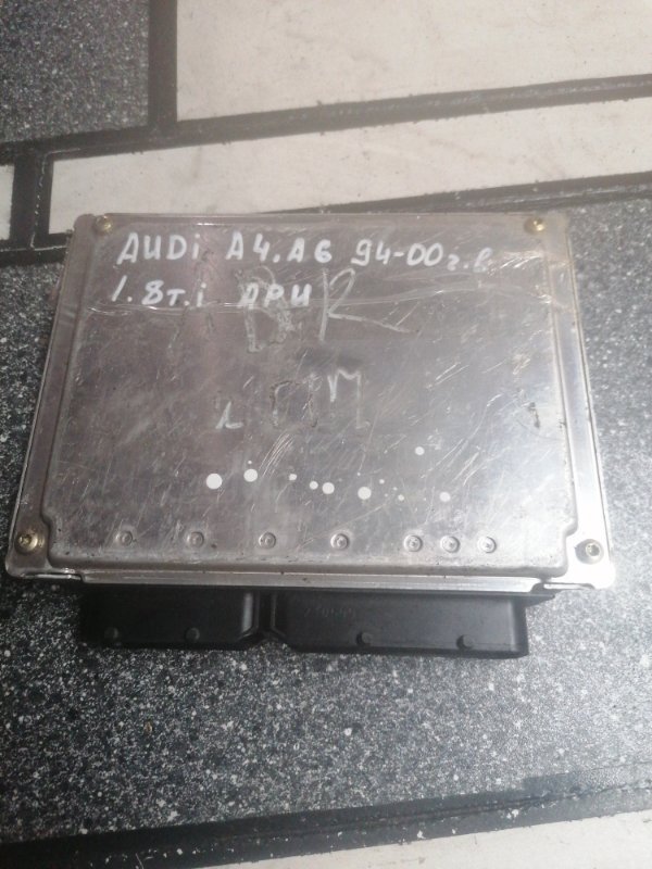 Блок управления двигателем, 2000 рублей, Пуговичино