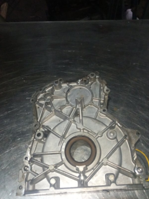 Крышка двигателя передняя, 2000 рублей, Пуговичино