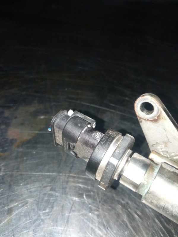 Датчик давления топлива, 1500 рублей, Пуговичино