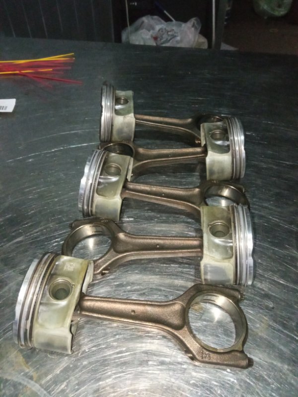 Поршень с шатуном, 2500 рублей, Пуговичино