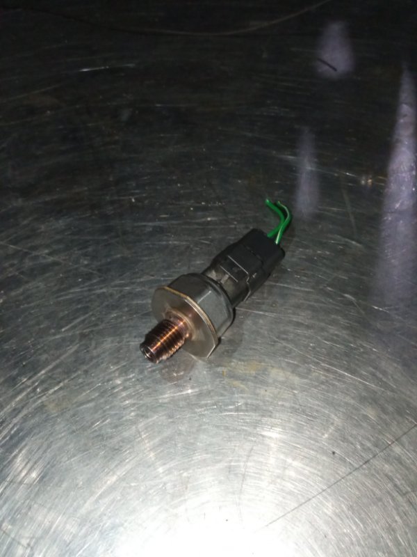 Датчик давления топлива, 2000 рублей, Пуговичино