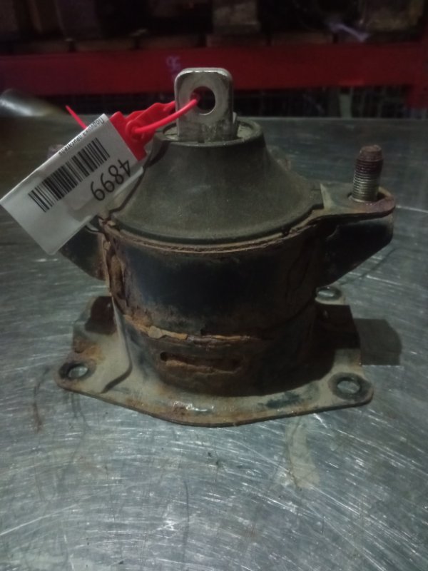 Подушка двигателя, 4000 рублей, Пуговичино