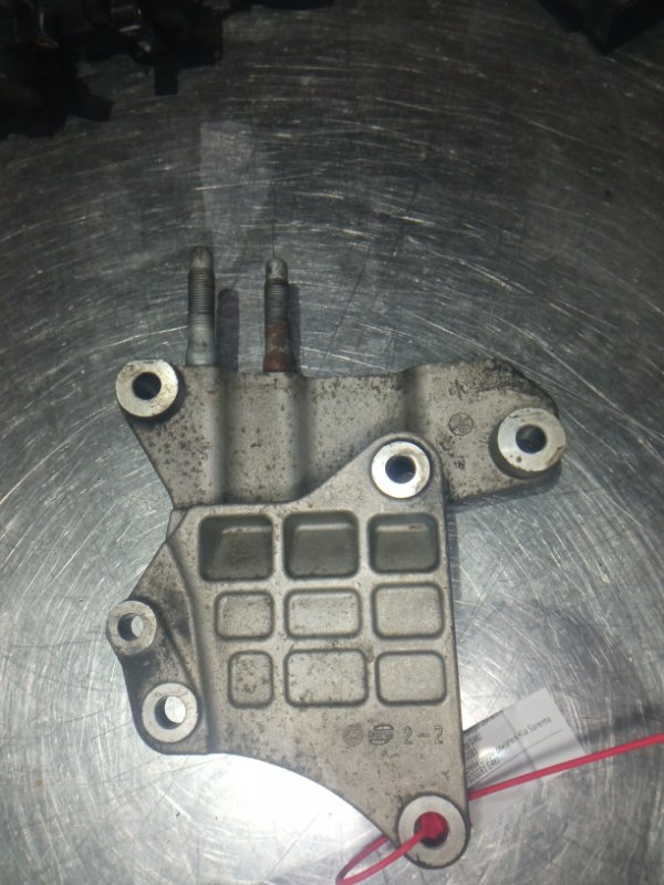 Кронштейн опоры двигателя, 2000 рублей, Пуговичино