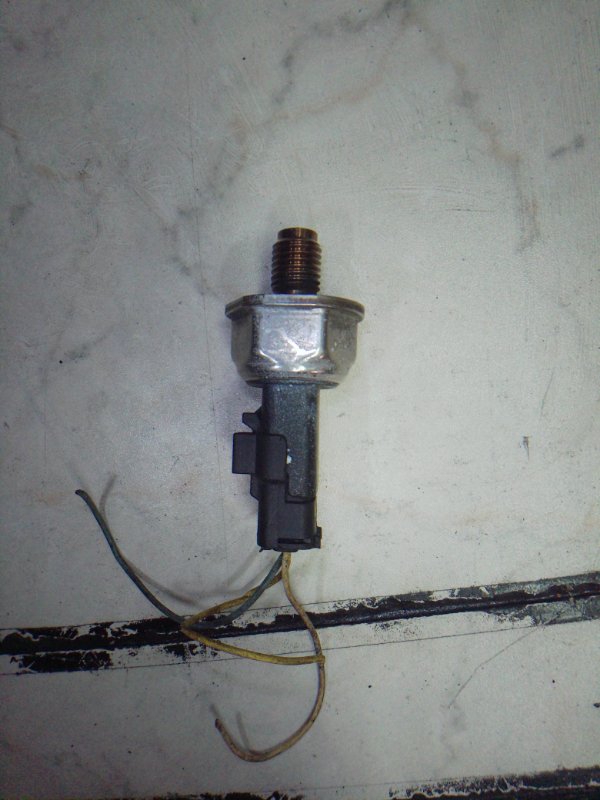 Датчик давления топлива, 1000 рублей, Пуговичино