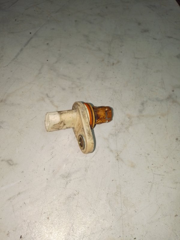 Датчик положения распредвала, 500 рублей, Пуговичино