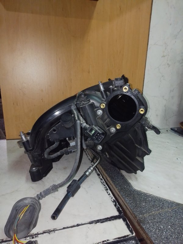 Коллектор впускной, 2000 рублей, Пуговичино