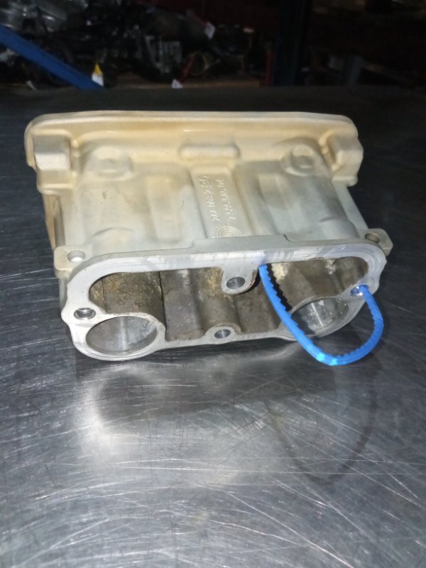 ВСТАВКА В ГНЕЗДО СВЕЧИ, 2000 рублей, Пуговичино