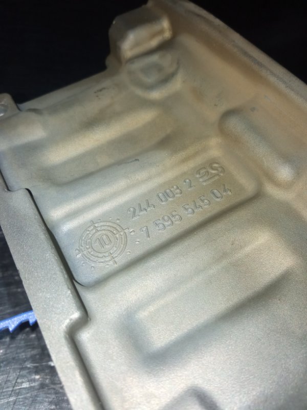 ВСТАВКА В ГНЕЗДО СВЕЧИ, 2000 рублей, Пуговичино