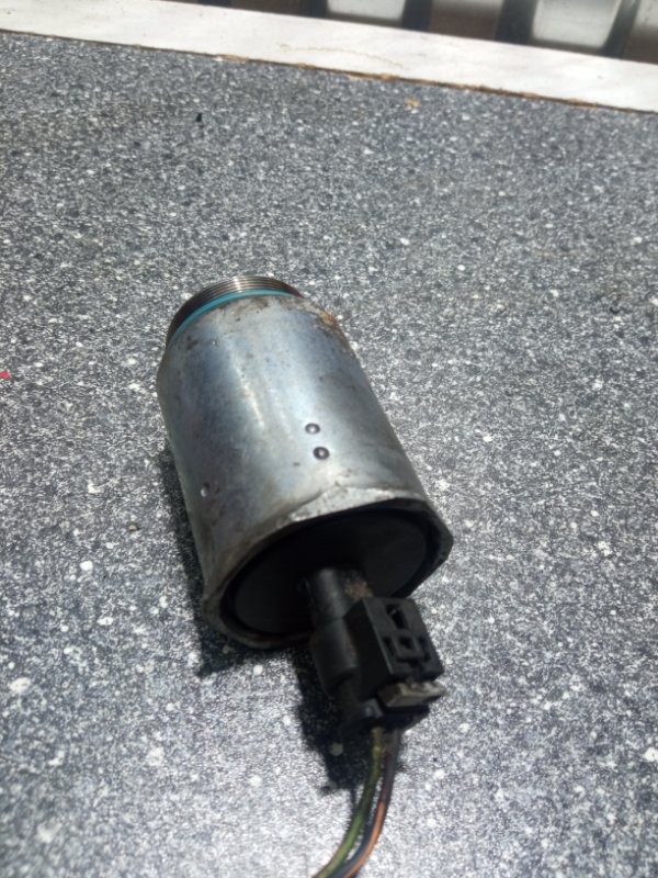 Клапан электромагнитный, 2000 рублей, Пуговичино