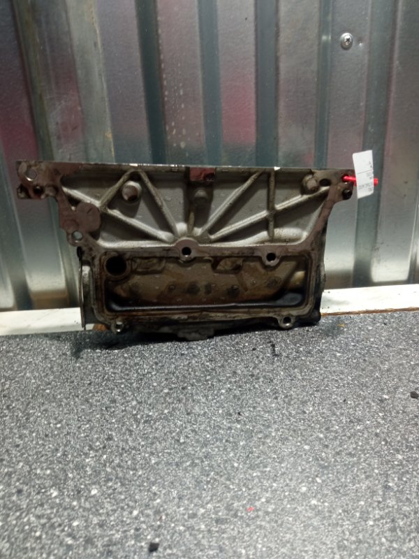 Крышка двигателя передняя, 1000 рублей, Пуговичино