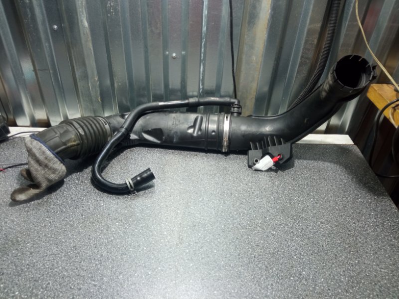 Патрубок воздушного фильтра, 3500 рублей, Пуговичино