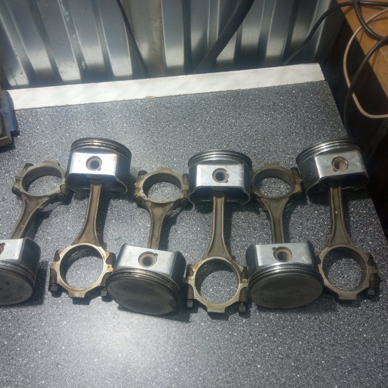 Поршень с шатуном, 3500 рублей, Пуговичино