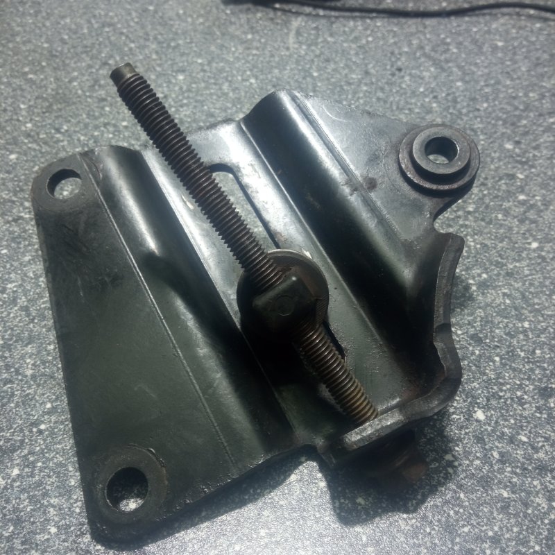 Натяжитель ремня генератора, 2000 рублей, Пуговичино