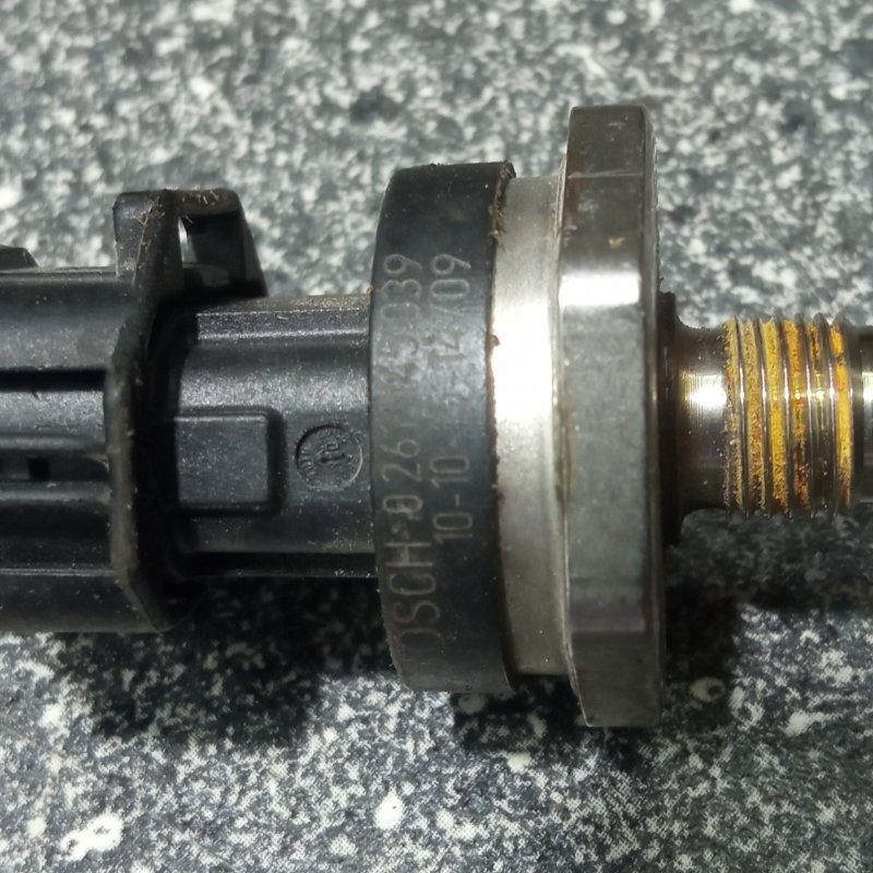 Датчик давления топлива, 1500 рублей, Пуговичино