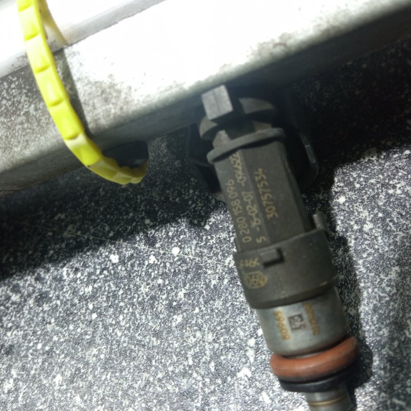 Топливная рампа с форсунками, 3000 рублей, Пуговичино