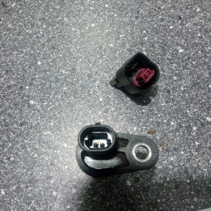 Датчик коленвала, 1000 рублей, Пуговичино