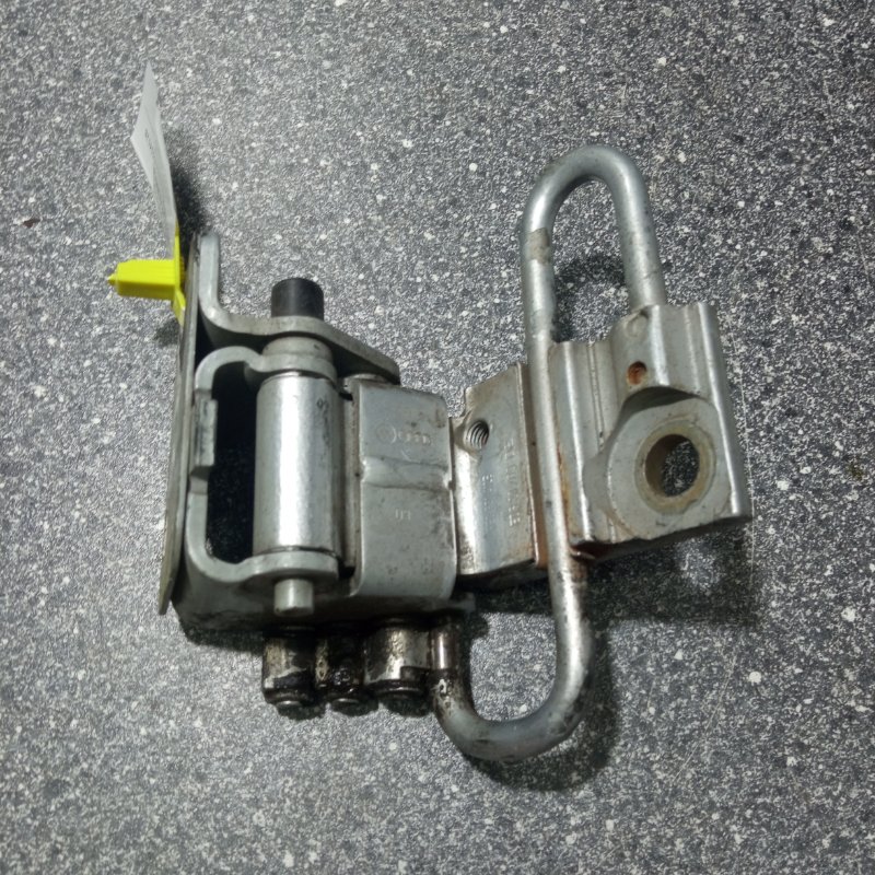 Петля двери, 1000 рублей, Пуговичино