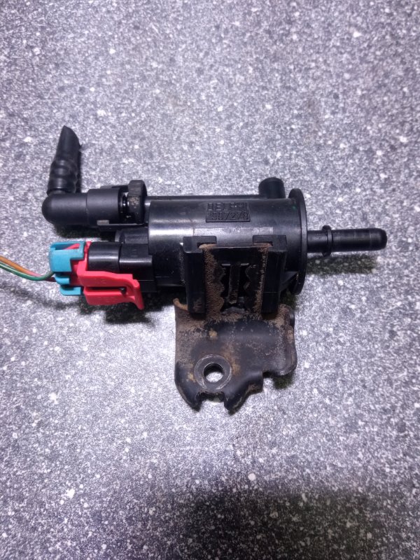 Клапан электромагнитный, 2000 рублей, Пуговичино