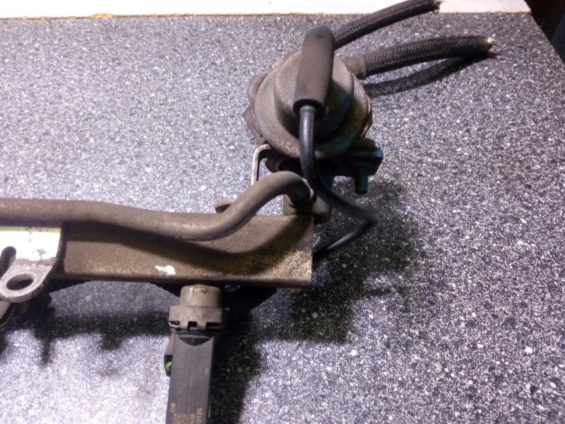 Топливная рампа с форсунками, 8000 рублей, Пуговичино