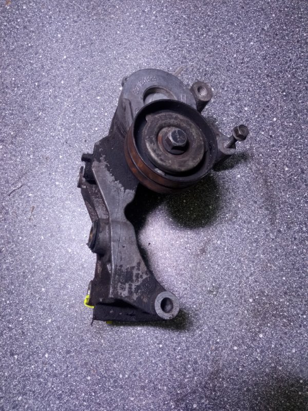 Кронштейн генератора, 3000 рублей, Пуговичино