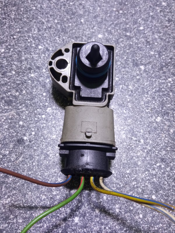 Датчик давления топлива, 2000 рублей, Пуговичино