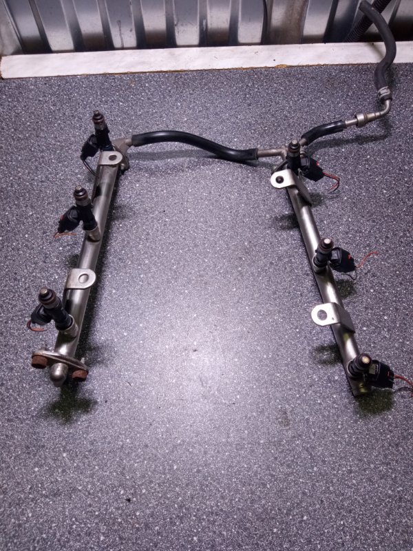 Топливная рампа с форсунками, 7000 рублей, Пуговичино