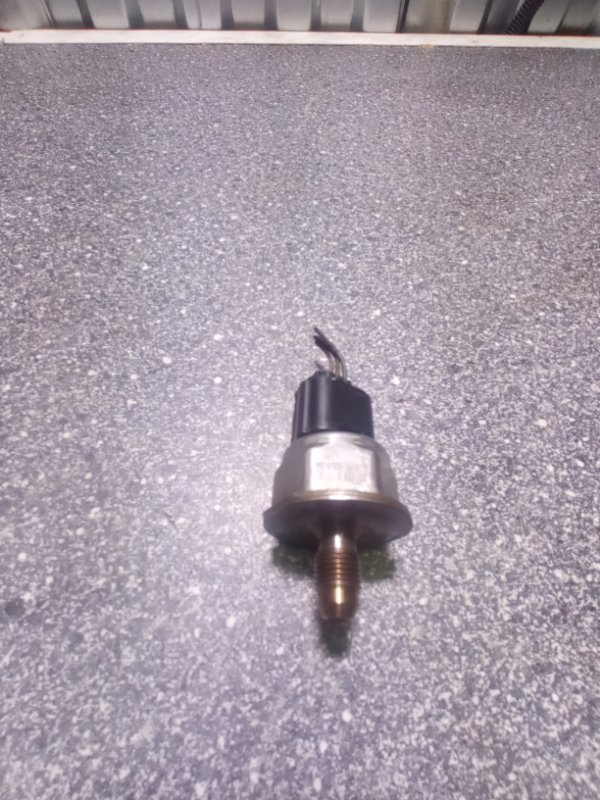 Датчик давления топлива, 3000 рублей, Пуговичино