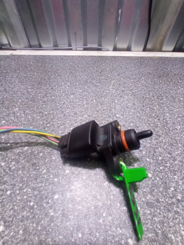 Датчик расхода воздуха, 1000 рублей, Пуговичино