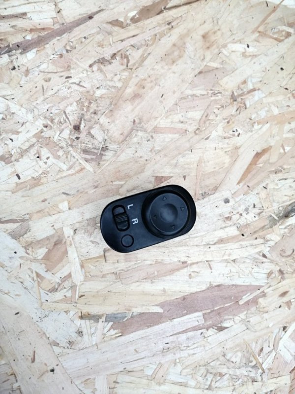 Блок управления зеркалами, 300 рублей, Красноярск