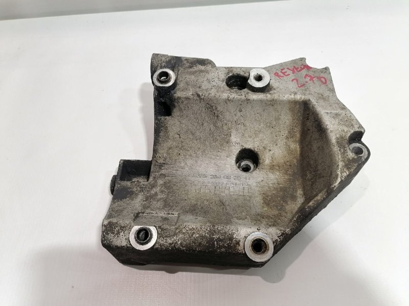 Кронштейн, 900 рублей, Красноярск