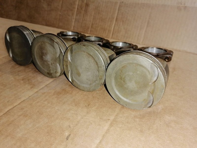 Поршень, 2000 рублей, Красноярск