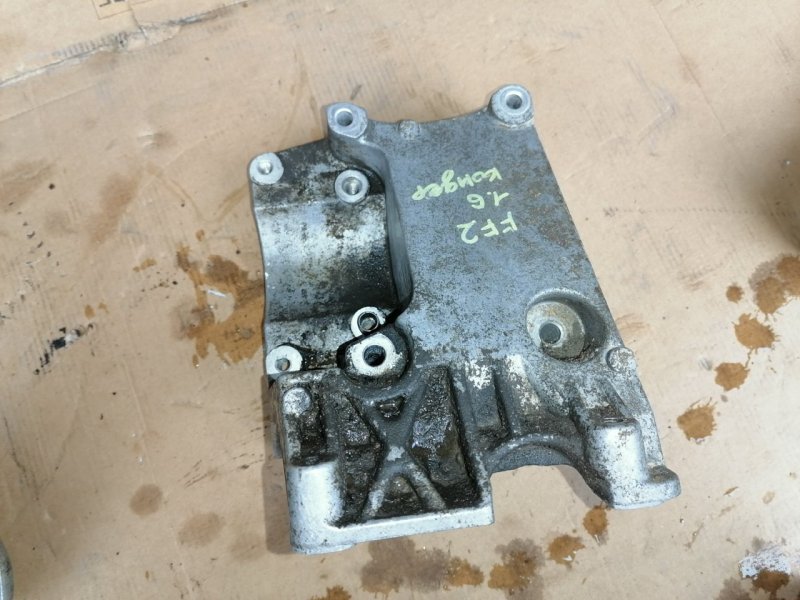 Кронштейн, 1000 рублей, Красноярск