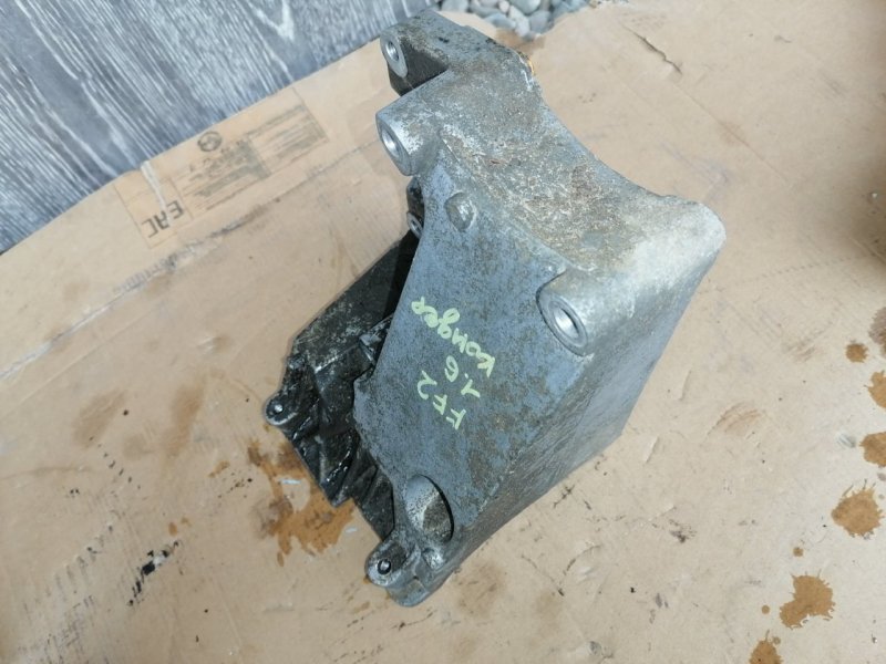 Кронштейн, 1000 рублей, Красноярск