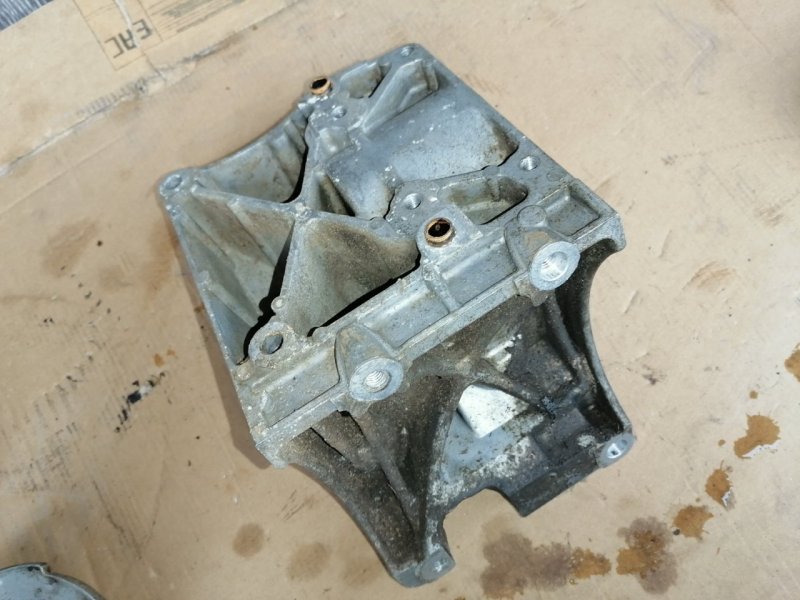 Кронштейн, 1000 рублей, Красноярск