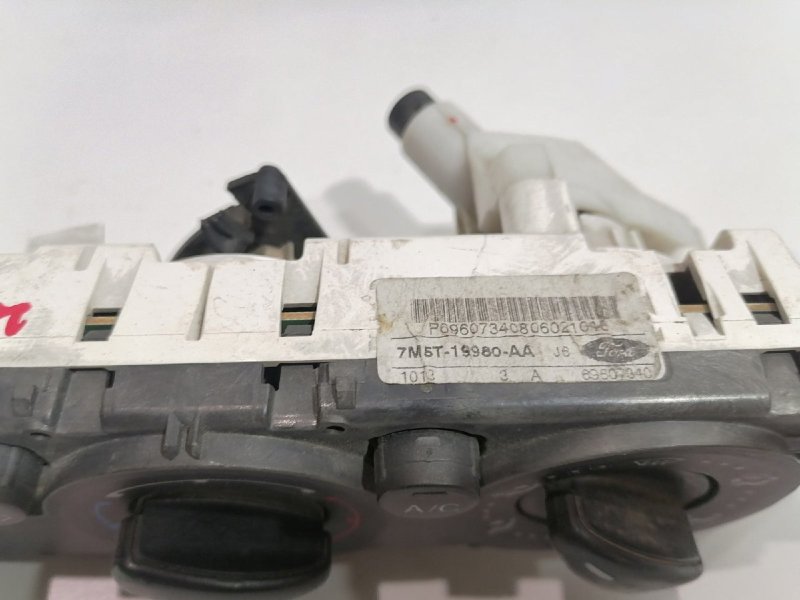 Блок управления климат-контролем, 1000 рублей, Красноярск