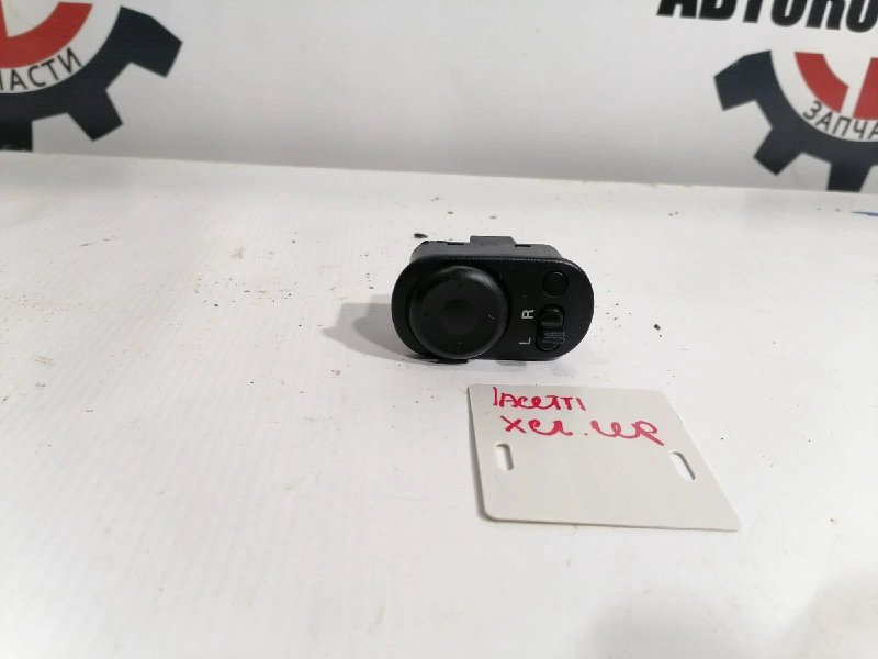 Блок управления зеркалами, 300 рублей, Красноярск