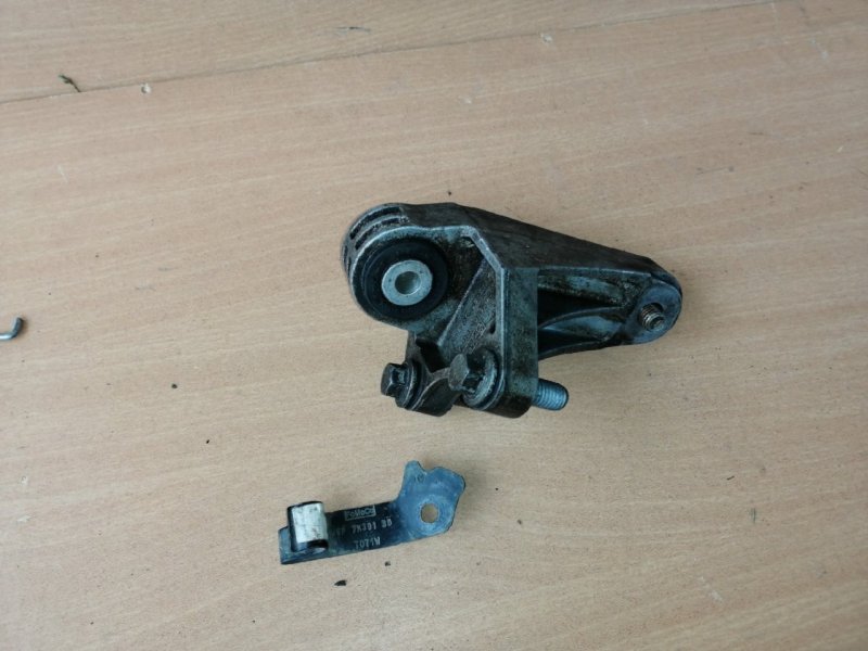 Кронштейн КПП, 1000 рублей, Красноярск