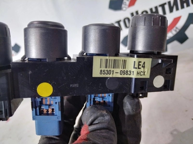 Кнопки в салон, 1000 рублей, Красноярск