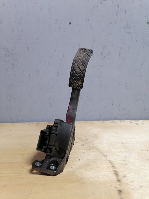 Педаль, 3000 рублей, Красноярск