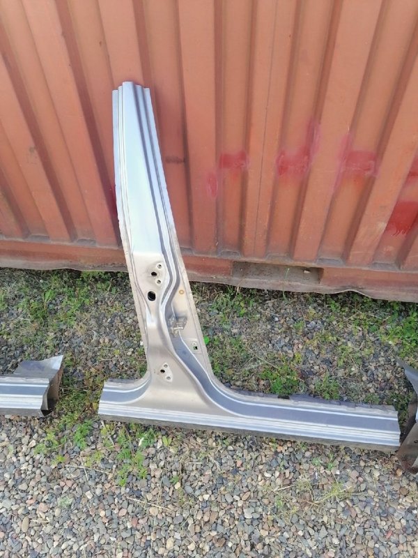 Стойка кузова, 2000 рублей, Красноярск