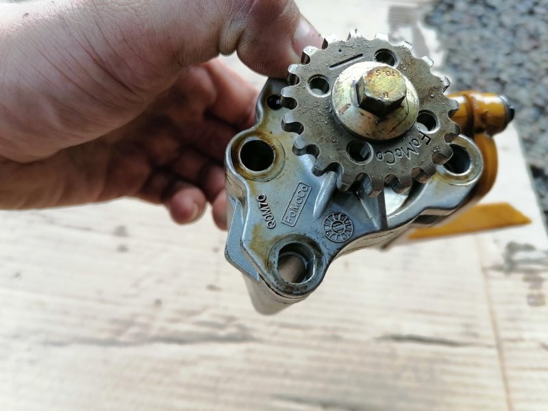 Насос масляный, 2000 рублей, Красноярск