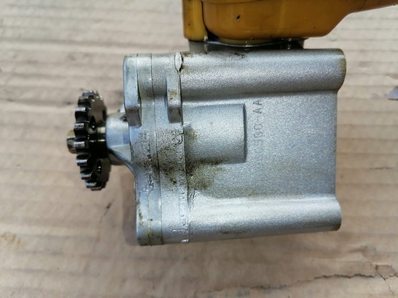 Насос масляный, 2000 рублей, Красноярск