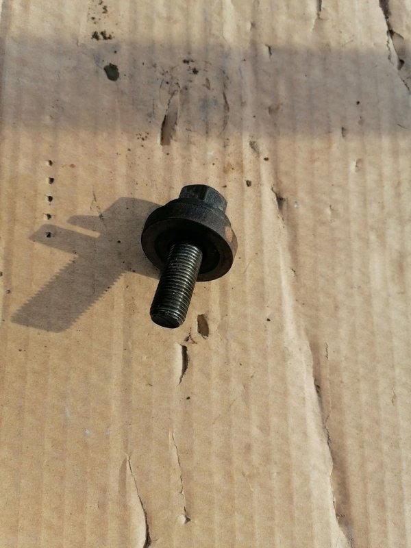 Болт шкива, 500 рублей, Красноярск