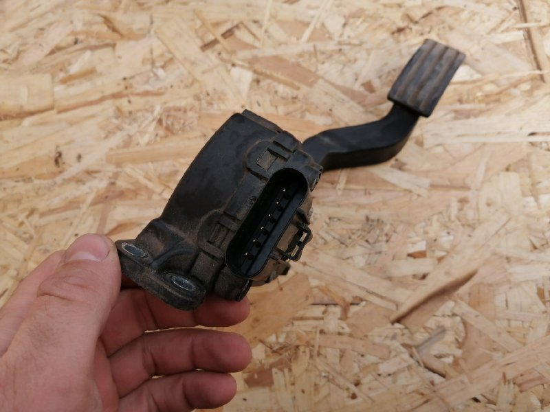 Датчик положения педали акселератора, 2000 рублей, Красноярск