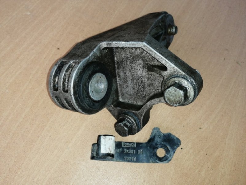 Кронштейн КПП, 1000 рублей, Красноярск