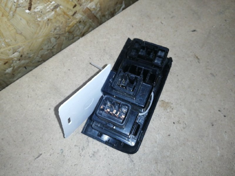 Кнопки в салон, 2000 рублей, Красноярск