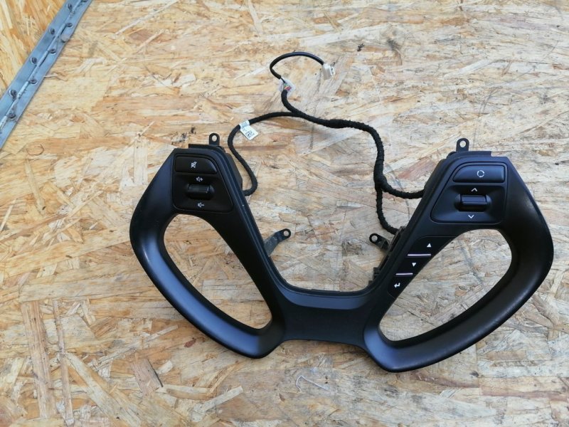 Кнопки в салон, 2000 рублей, Красноярск