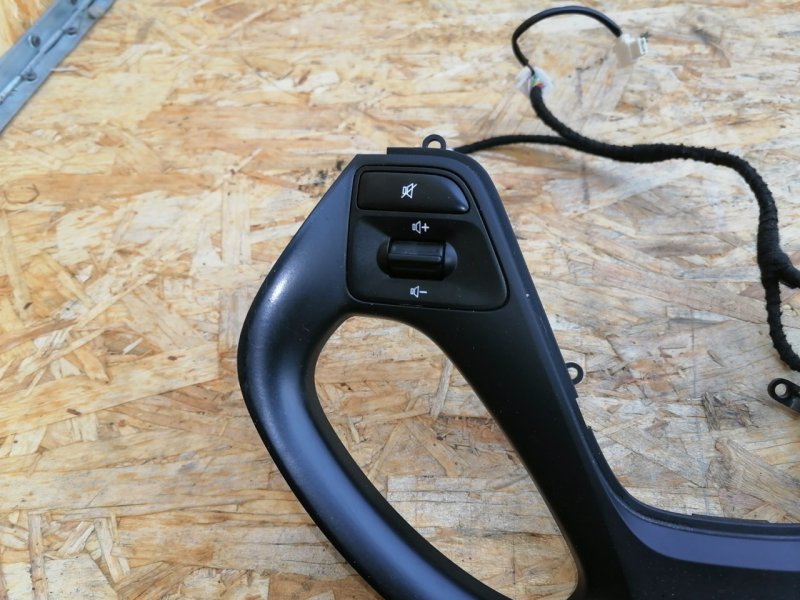 Кнопки в салон, 2000 рублей, Красноярск